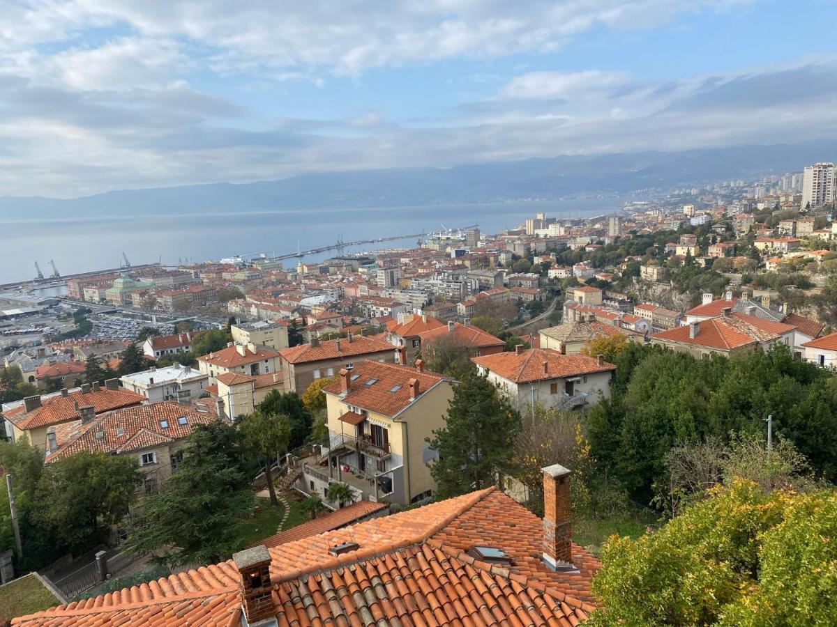 Apartamento Linden Trsat With Balcony Rijeka Exterior foto